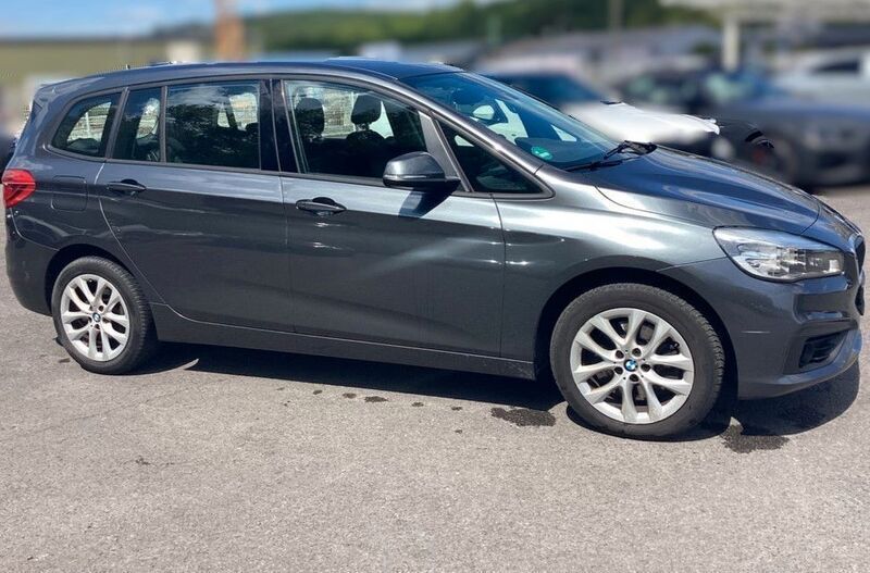 Gebraucht BMW 220 Gran Tourer Advantage 190 PS (139 kW) 2018 Grau Van / Kleinbus