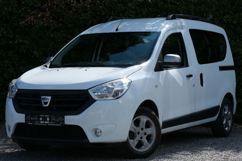 Weiß Gebraucht 2015 Dacia Dokker Celebration Van | 7.800 € (Guter Preis) - Bild 1/4
