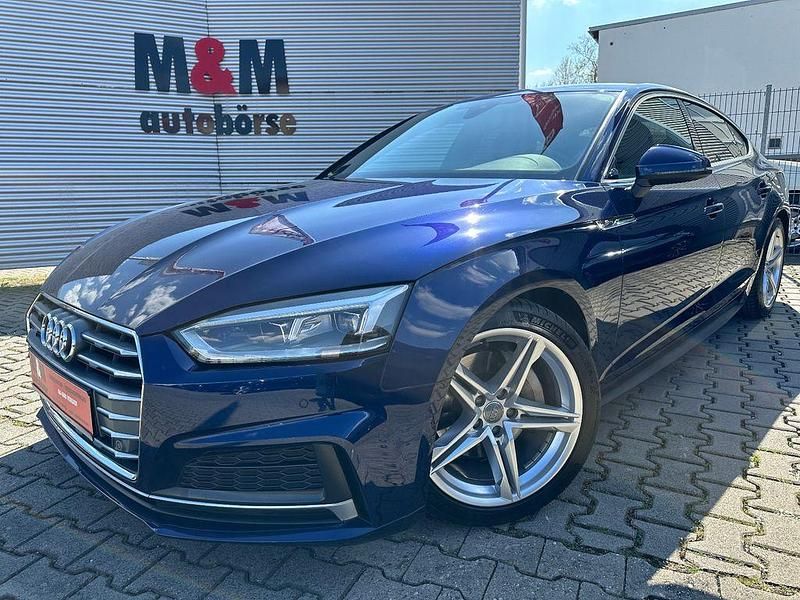 Navarrablau metallic Gebraucht 2019 Audi A5 Sportback S-Line Limousine | 27.900 € (Fairer Preis) - Bild 1/4