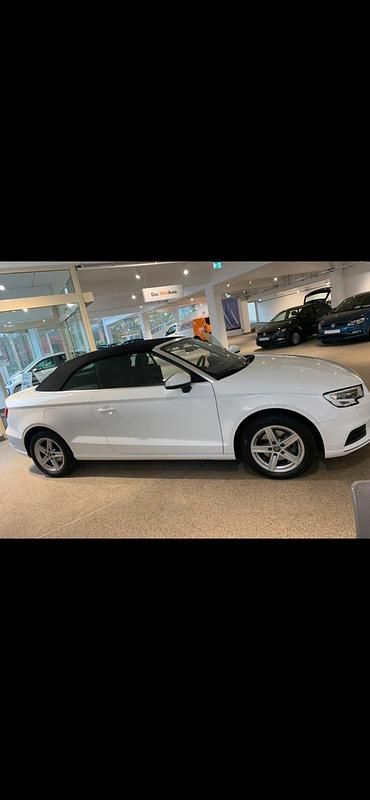 Gebraucht Audi A3 Cabriolet Basis 116 PS (85 kW) 2017 Weiß Cabrio