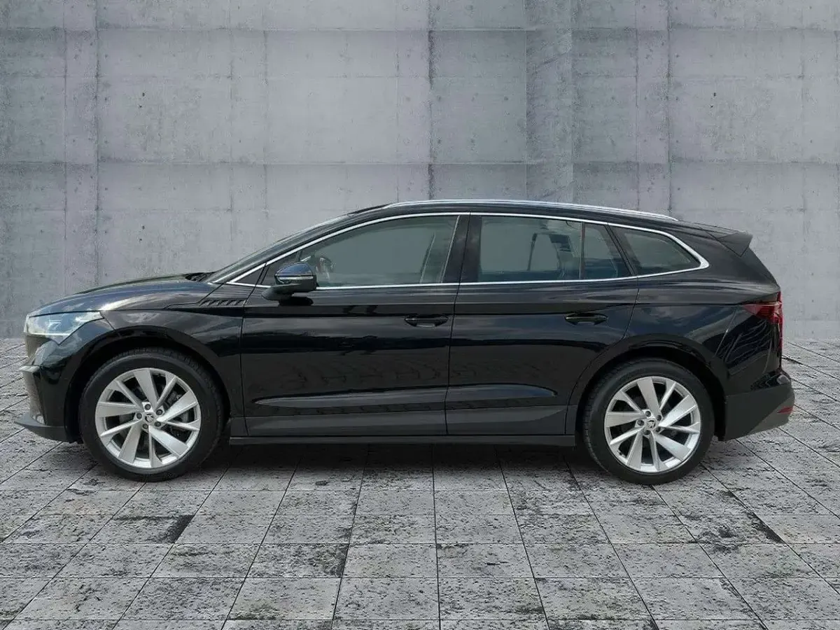 Gebraucht Skoda Enyaq iV 150 kW (204 PS) 2022 Schwarzmagic perleffekt SUV
