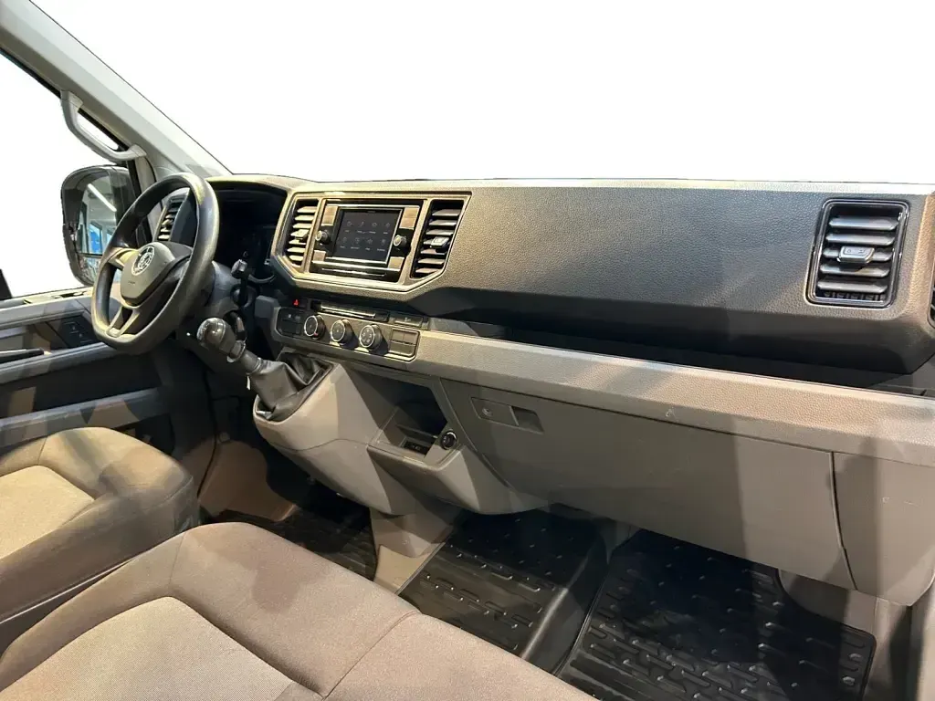 Gebraucht VW Crafter 140 PS (102 kW) 2023 Candyweiss Van
