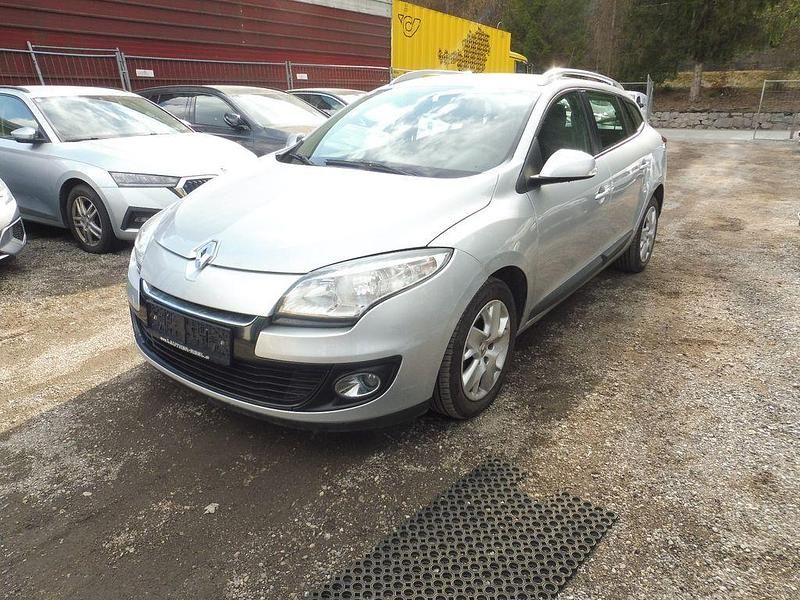 Gebraucht Renault Mégane Expression 110 PS (80 kW) 2012 Grau Limousine