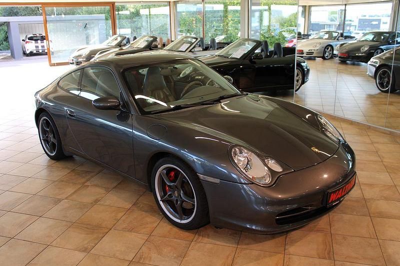 Grau Gebraucht 2003 Porsche 911 Carrera | 38.800 € (Fairer Preis) - Bild 1/4