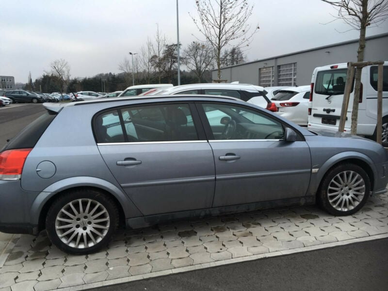 Opel signum 2004