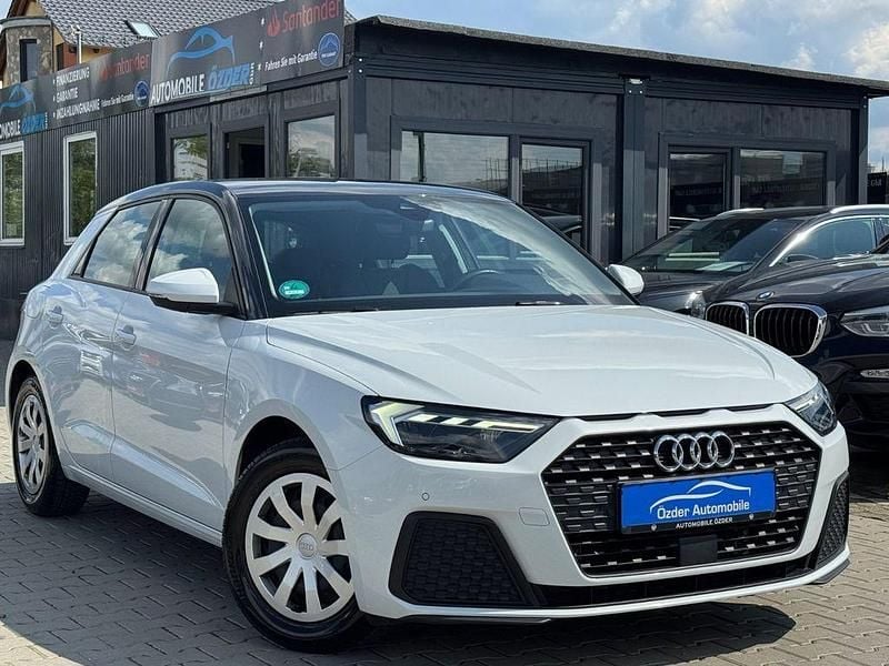 Gletscherweiss Gebraucht 2022 Audi A1 Sportback Sport Kleinwagen | 20.690 € (Fairer Preis) - Bild 1/4