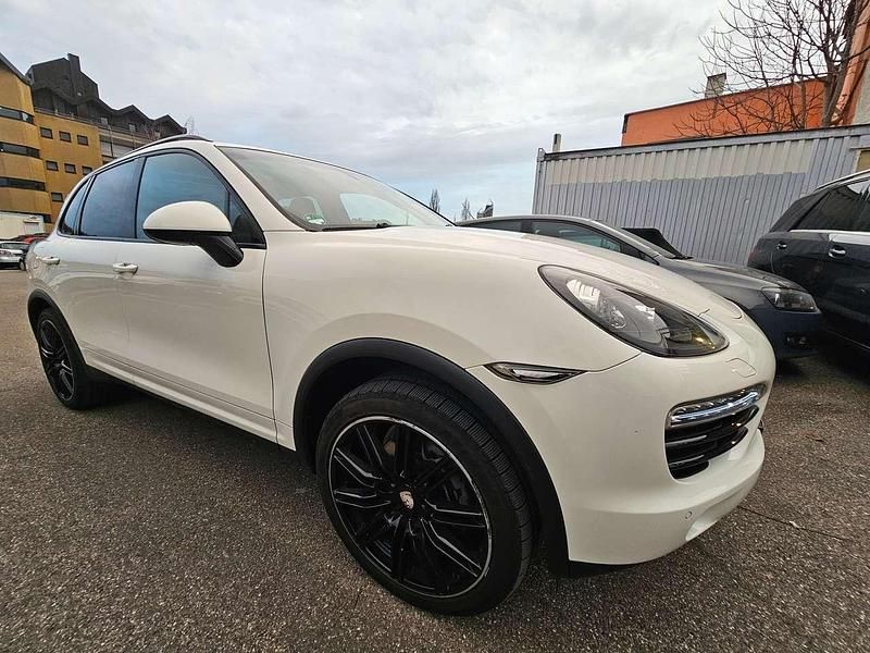 Gebraucht Porsche Cayenne 245 PS (180 kW) 2011 Sandweiss SUV