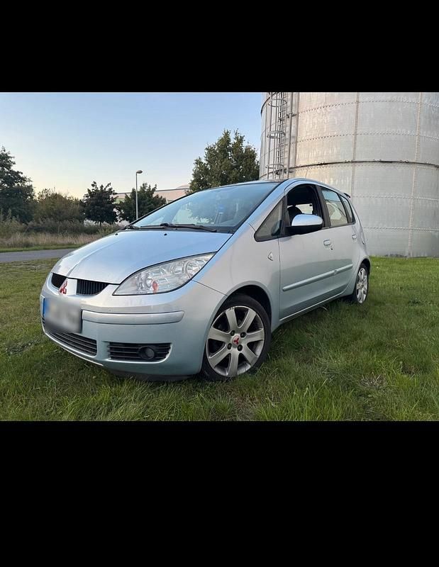 Gebraucht Mitsubishi Colt 95 PS (69 kW) 2006 Blau Kombi