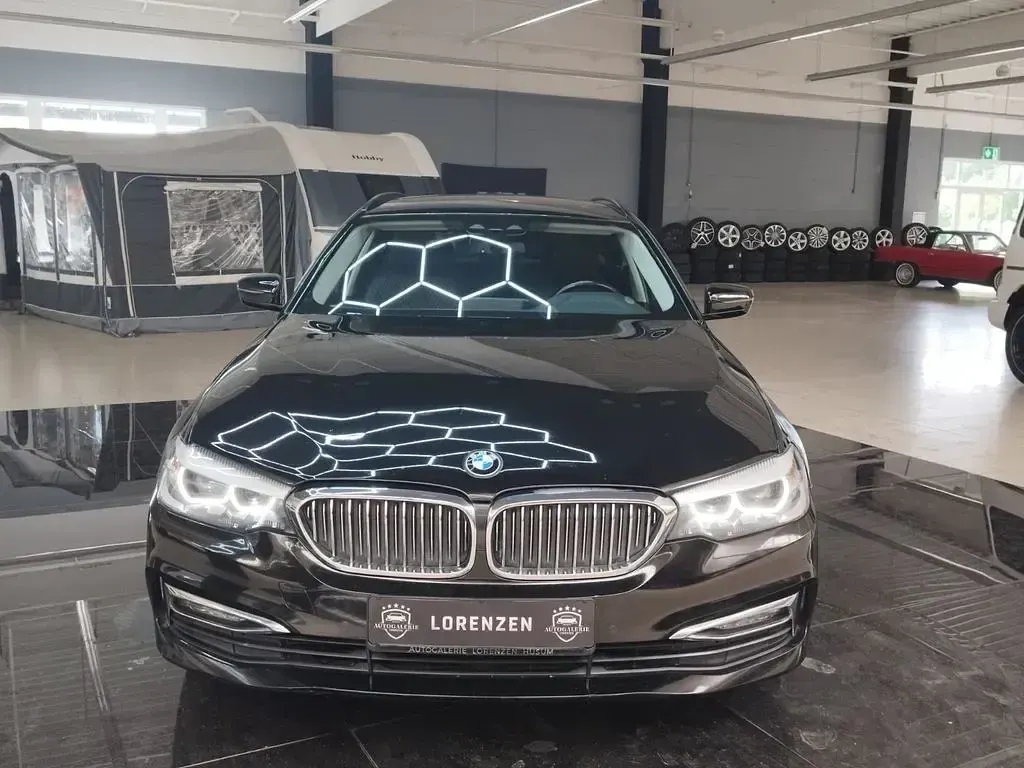 Gebraucht BMW 540 Luxury Line 320 PS (235 kW) 2017 Schwarz Kombi