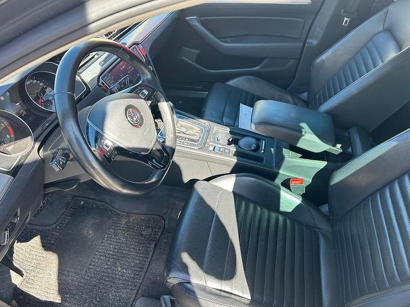 Gebraucht VW Passat Highline 190 PS (139 kW) 2016 Grau Kombi