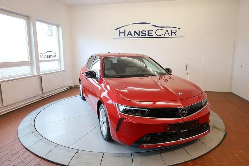 Gebraucht Opel Astra Elegance 131 PS (96 kW) 2023 Peperoncino red Limousine