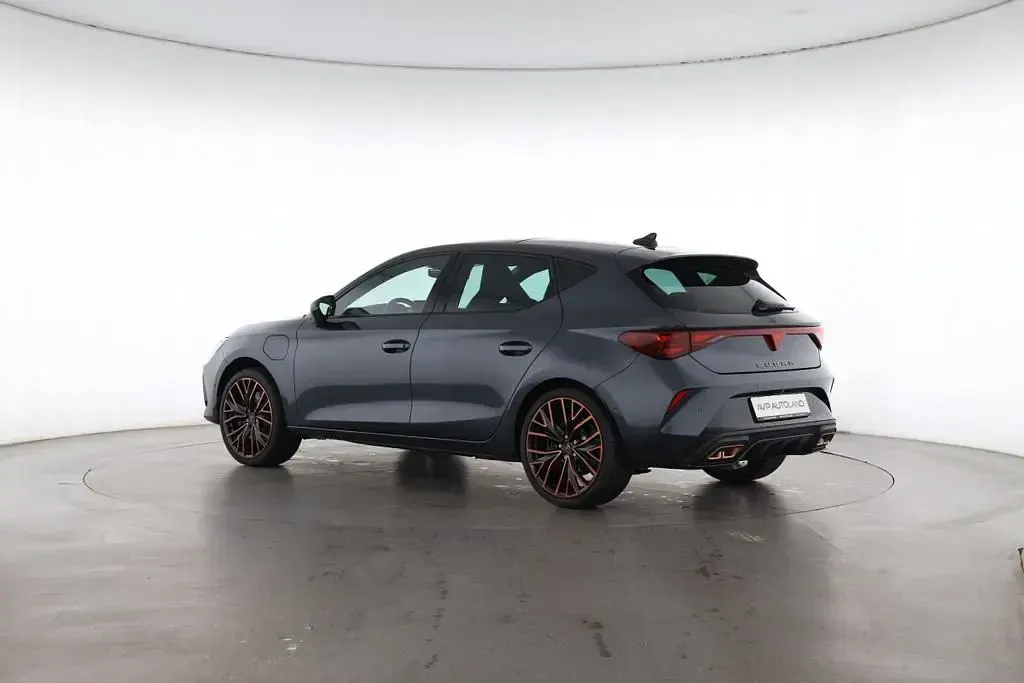 Neu Cupra Leon VZ 272 PS (200 kW) 2026 Magnetic grau Limousine
