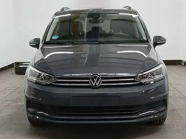 Gebraucht VW Touran Comfortline 150 PS (110 kW) 2023 Graukeine angabe Van / Kleinbus