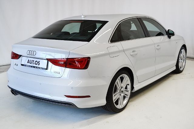 Gebraucht Audi A3 Ambition 125 PS (91 kW) 2015 Weiß metallic Limousine