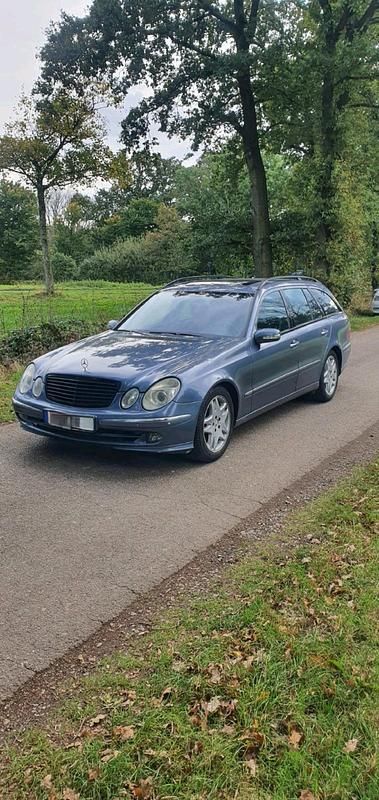 Blau Gebraucht 2003 Mercedes E500 Kombi | 3.500 € (Superpreis) - Bild 1/3