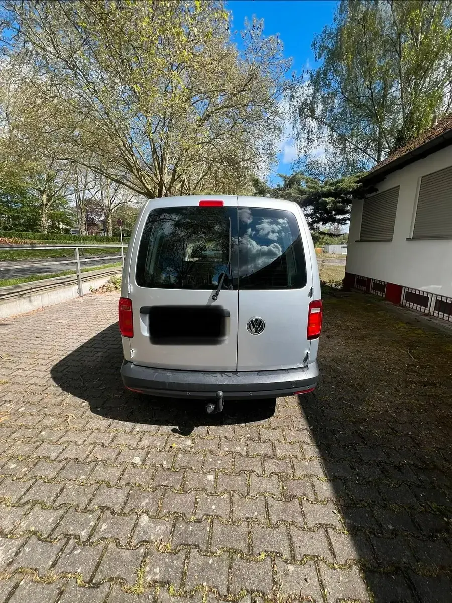 Gebraucht VW Caddy 150 PS (110 kW) 2018 Silber Van / Kleinbus