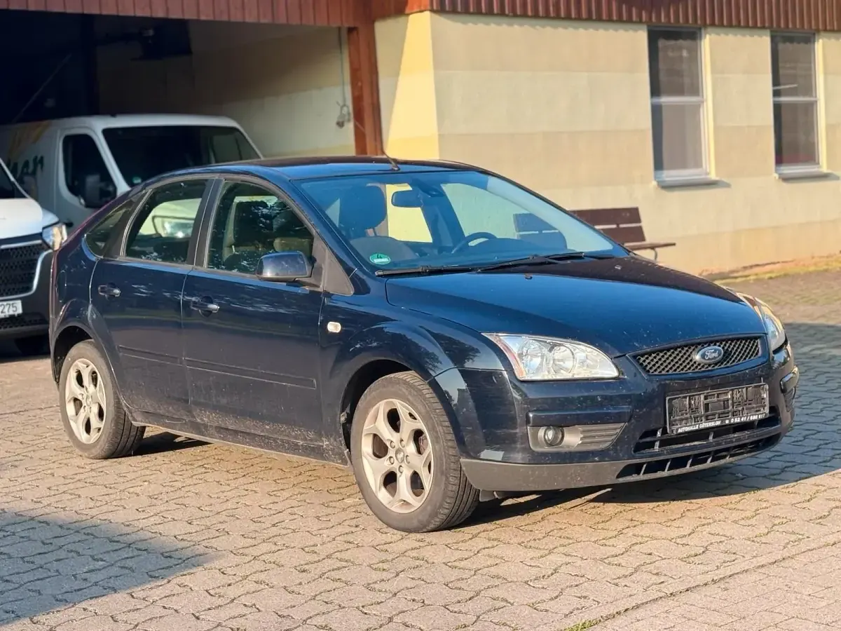 Gebraucht Ford Focus 101 PS (74 kW) 2007 Schwarz Limousine