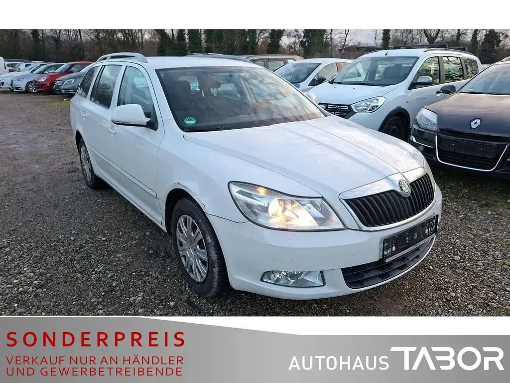 Gebraucht Skoda Octavia Ambiente 122 PS (89 kW) 2009 Weiß Kombi