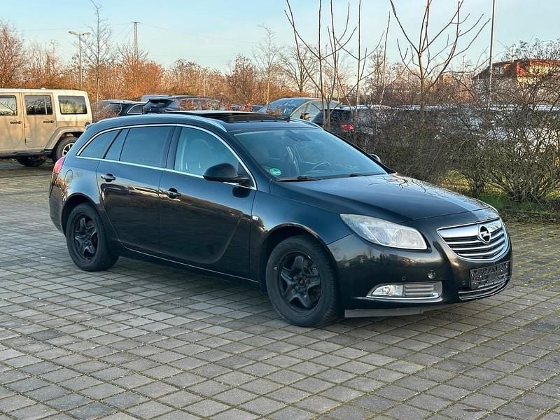 Schwarz Gebraucht 2011 Opel Insignia Kombi | 3.350 € (Superpreis) - Bild 1/4
