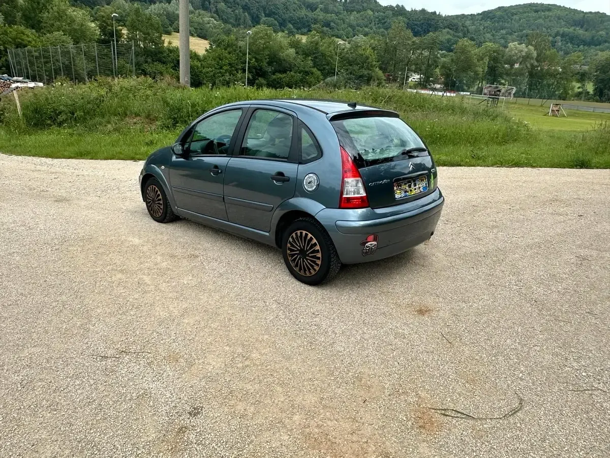 Gebraucht Citroën C3 60 PS (44 kW) 2005 Grau Limousine