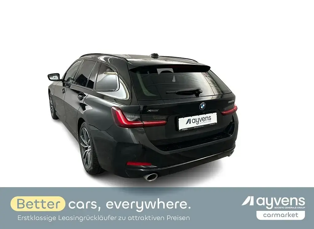 Gebraucht BMW 320 Sport Line 163 PS (119 kW) 2023 Schwarz ii Kombi