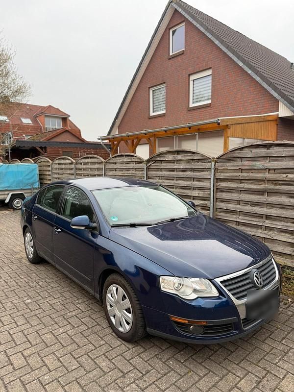 Gebraucht VW Passat 116 PS (85 kW) 2006 Blau Limousine