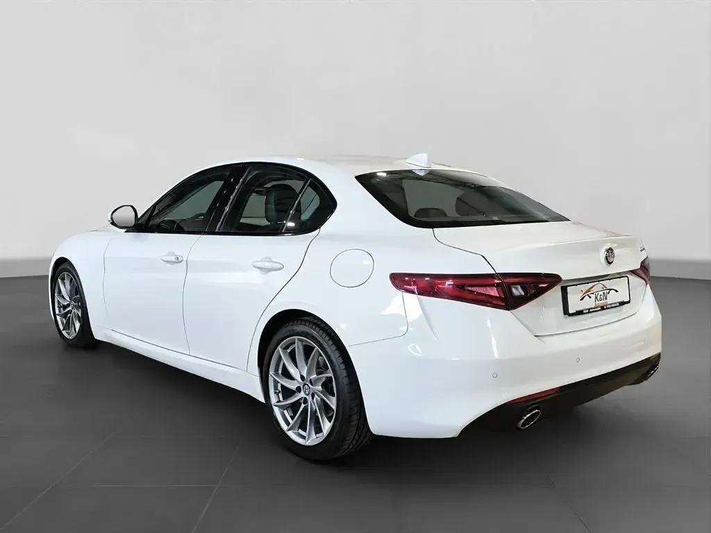 Gebraucht Alfa Romeo Giulia Super 179 PS (131 kW) 2017 Weiß Limousine