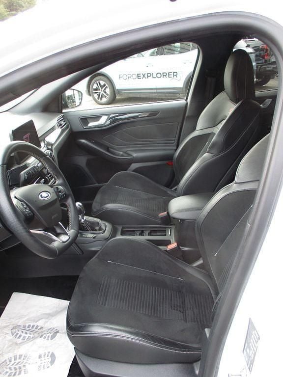 Gebraucht Ford Focus ST 280 PS (205 kW) 2022 Weiß Limousine
