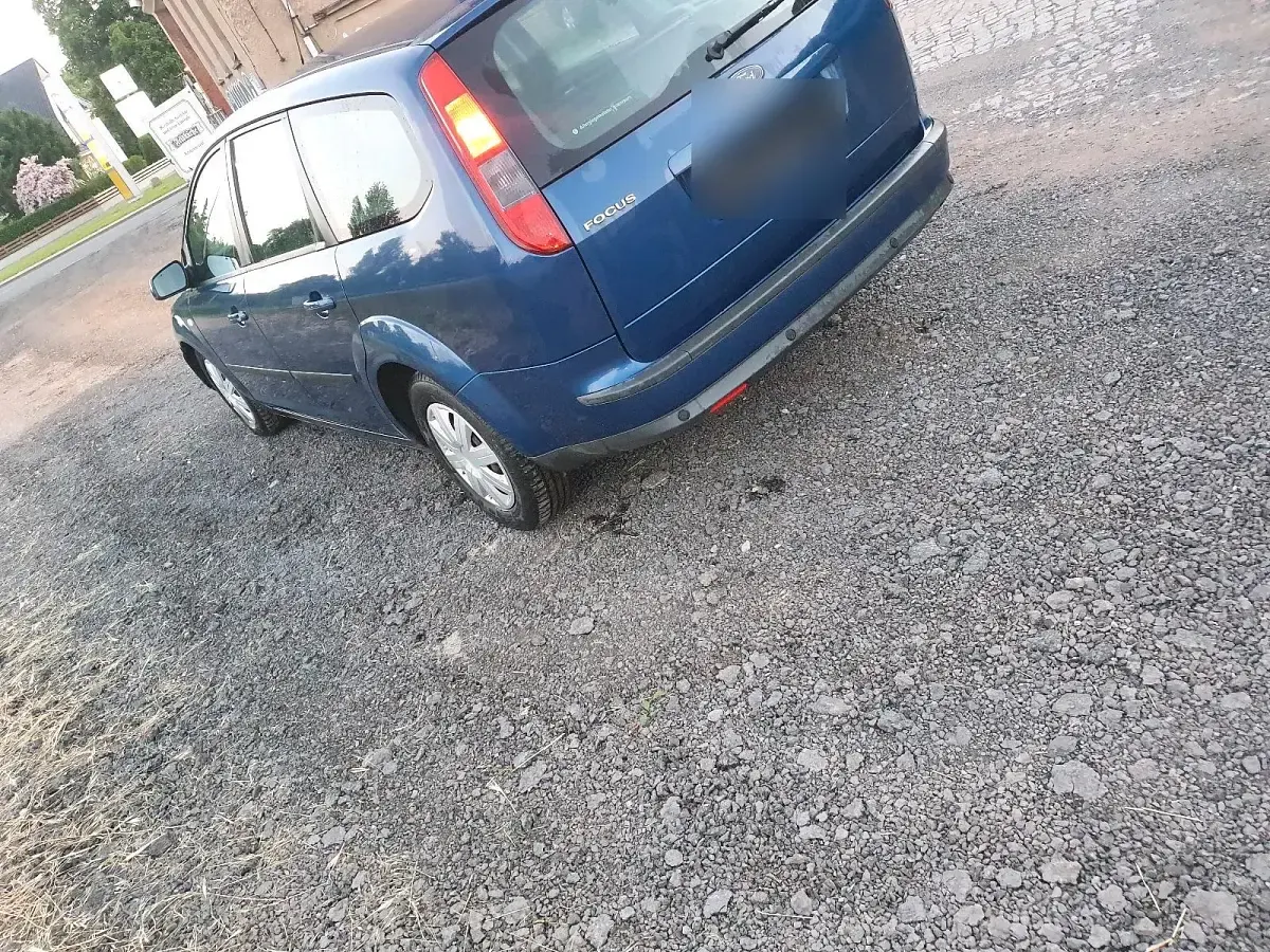 Używany Ford Focus 80 KM (58 kW) 2007 Niebieski Kombi