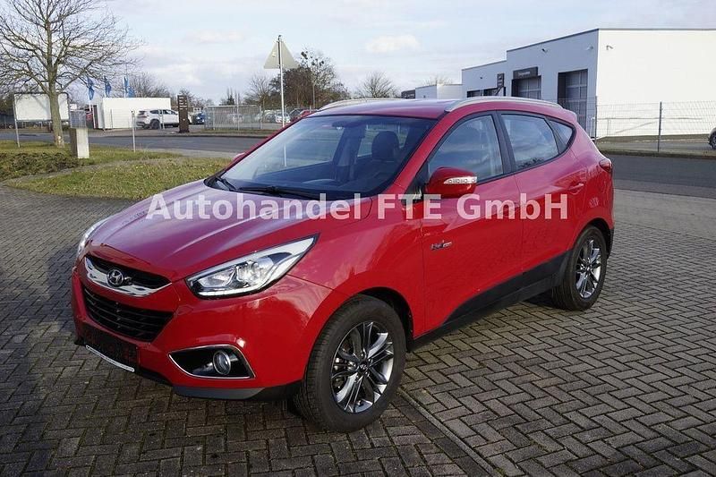 Gebraucht Hyundai ix35 Finale 116 PS (85 kW) 2015 Rot SUV