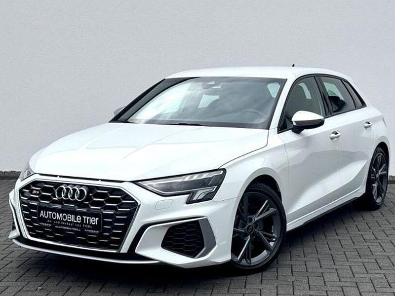 Weiß Gebraucht 2024 Audi S3 Comfort Limousine | 36.990 € (Superpreis) - Bild 1/4