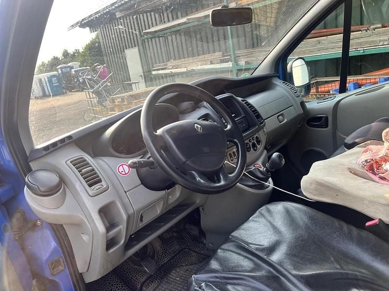 Gebraucht Renault Trafic 114 PS (83 kW) 2011 Blau Van / Kleinbus