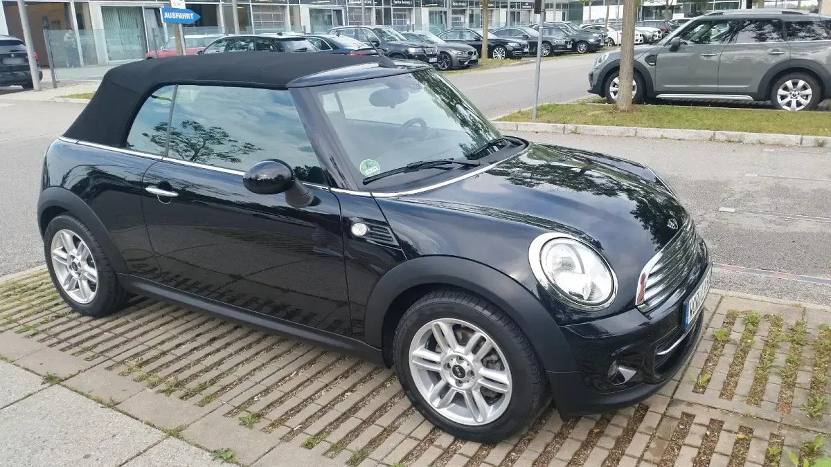 Gebraucht Mini Cooper Cabriolet 122 PS (89 kW) 2016 Schwarz Cabrio