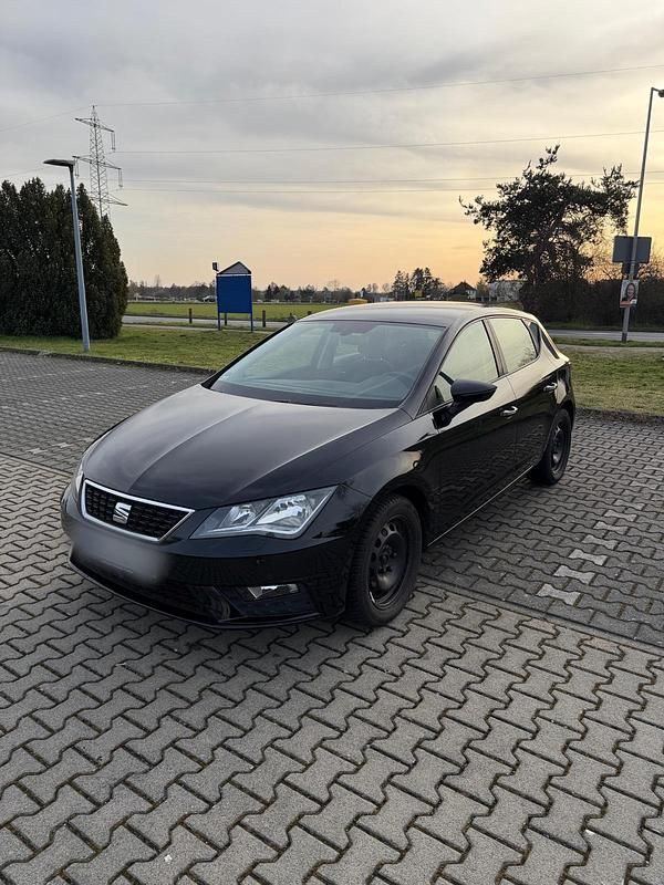 Gebraucht Seat Leon Style 110 PS (80 kW) 2018 Schwarz Kleinwagen