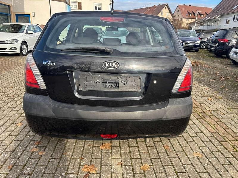 Gebraucht Kia Rio Basis 97 PS (71 kW) 2006 Midnightblack Kleinwagen