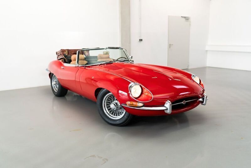 Rot Gebraucht 1968 Jaguar E-Type Cabrio | 109.000 € - Bild 1/4