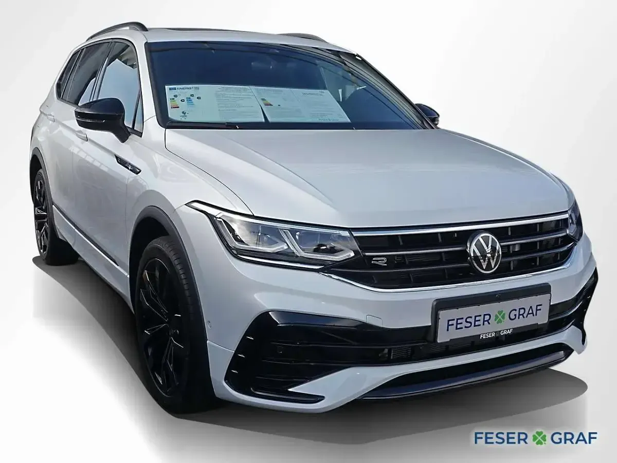 Gebraucht VW Tiguan Allspace R-line 193 PS (141 kW) 2025 Oryxweiß perlmutteffekt SUV