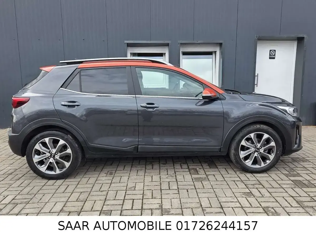 Gebraucht Kia Stonic Platinum Edition 116 PS (85 kW) 2021 (aax) platinum graphite/orange SUV