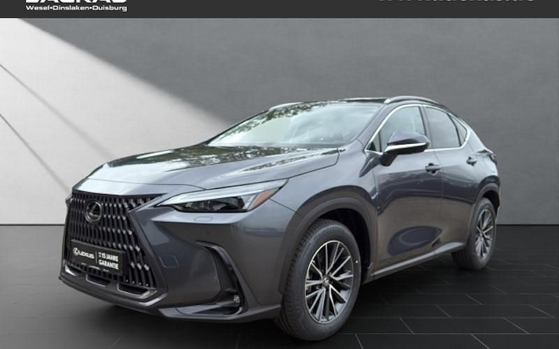 Grün Neu 2025 Lexus NX350h SUV | 55.990 € (Etwas zu teuer) - Bild 1/4