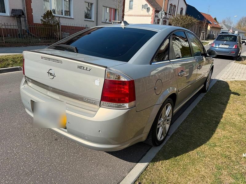 Gebraucht Opel Vectra 155 PS (114 kW) 2006 Grau Limousine