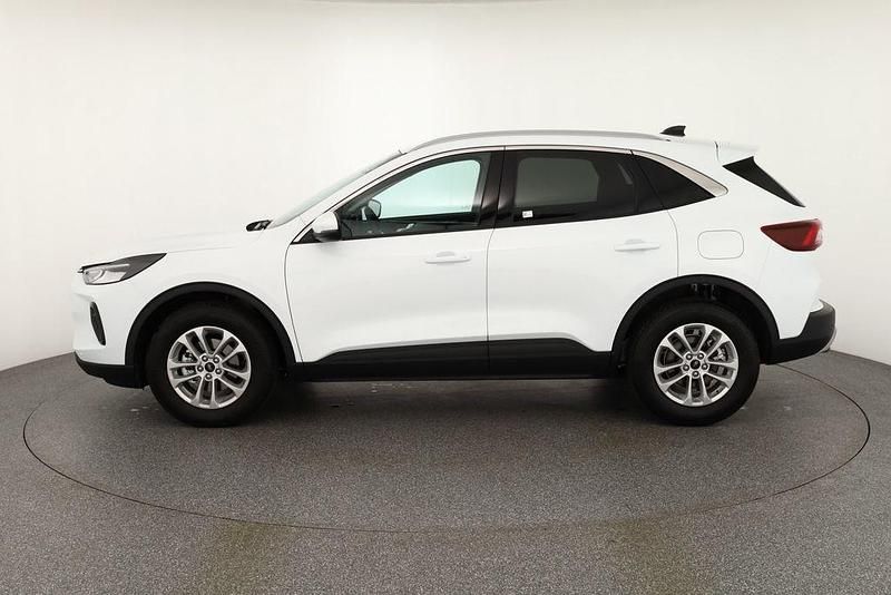 Neu Ford Kuga Titanium 186 PS (136 kW) 2025 Weiß SUV