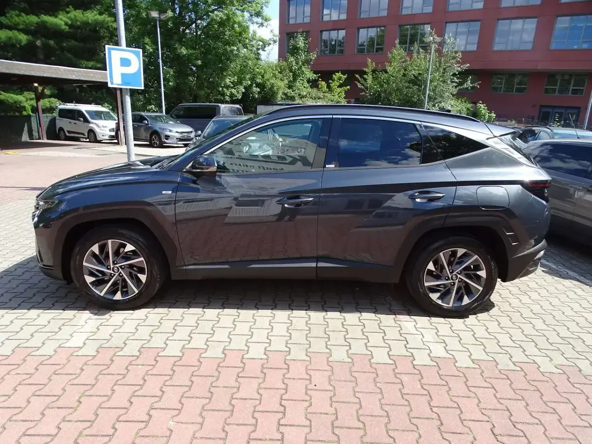Gebraucht Hyundai Tucson 150 PS (110 kW) 2021 Grau SUV