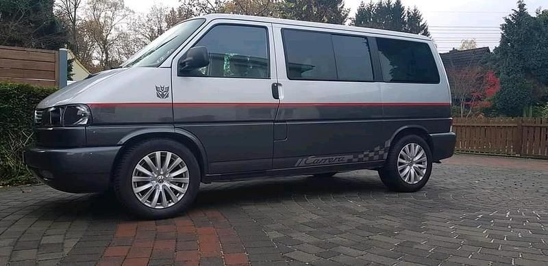 Używany VW Caravelle 151 KM (111 kW) 2001 Srebrny Van