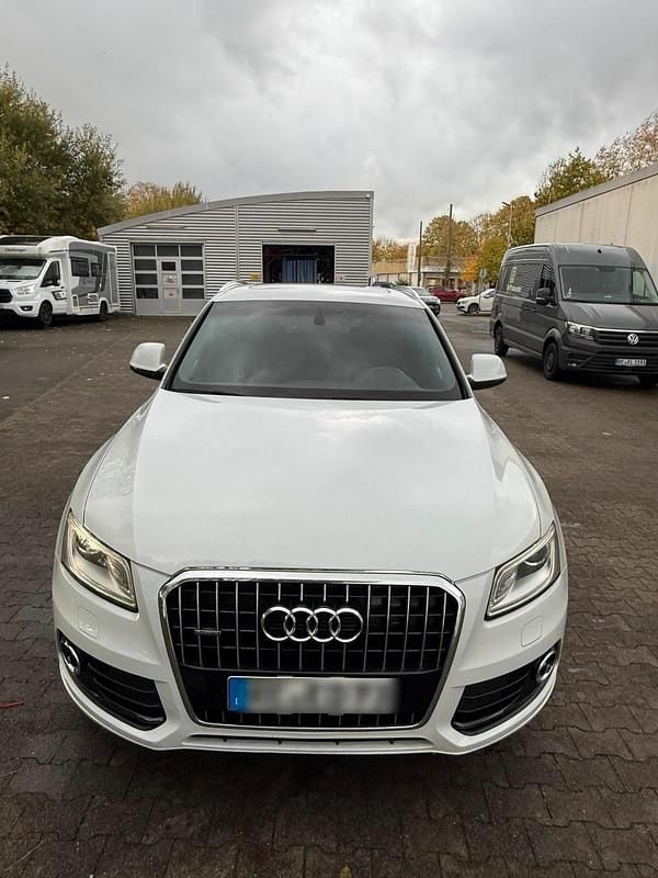 Weiß Gebraucht 2012 Audi Q5 S-Line SUV | 15.599 € (Etwas zu teuer) - Bild 1/4