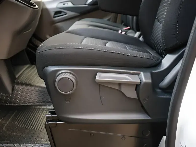 Gebraucht Maxus V90 148 PS (108 kW) 2026 Weiß Van