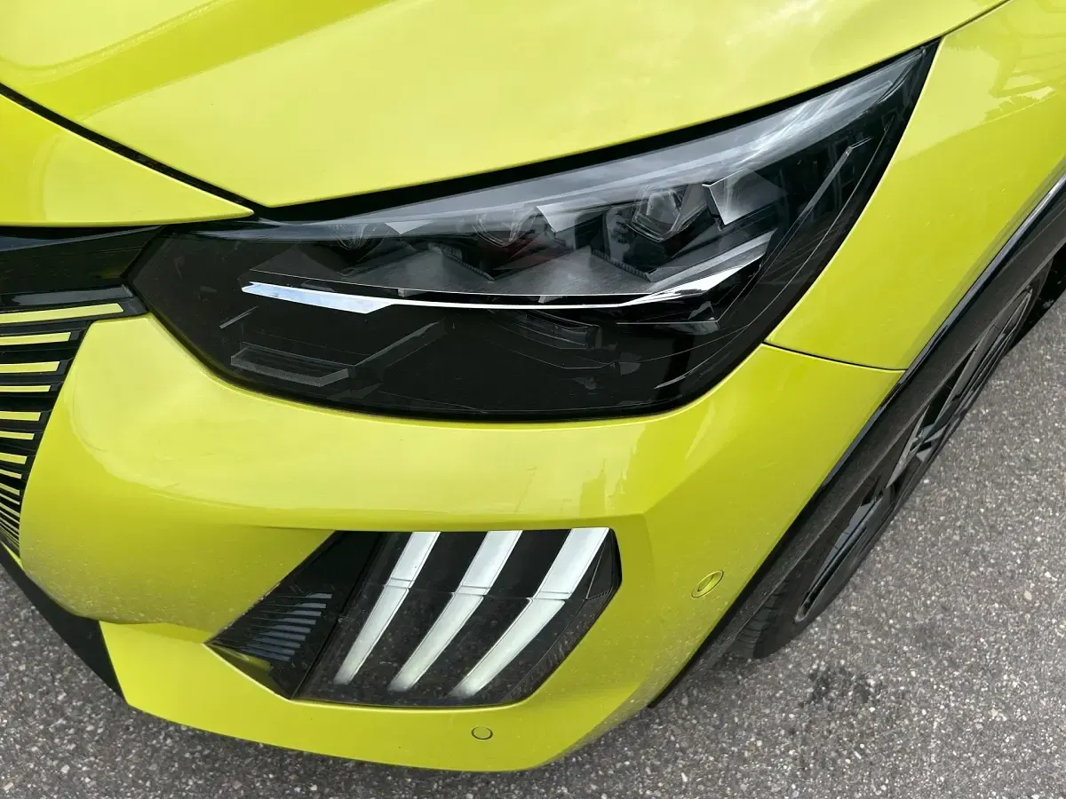 Gebraucht Peugeot 208 GT 101 PS (74 kW) 2024 Gelb Kleinwagen