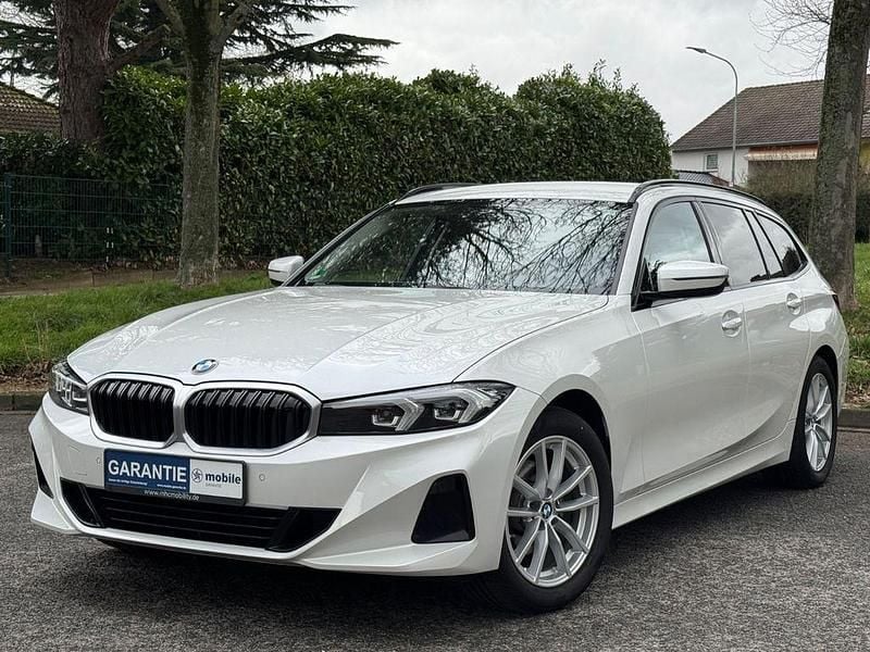 Gebraucht BMW 320 Performance 190 PS (139 kW) 2022 Mineralweiss Kombi
