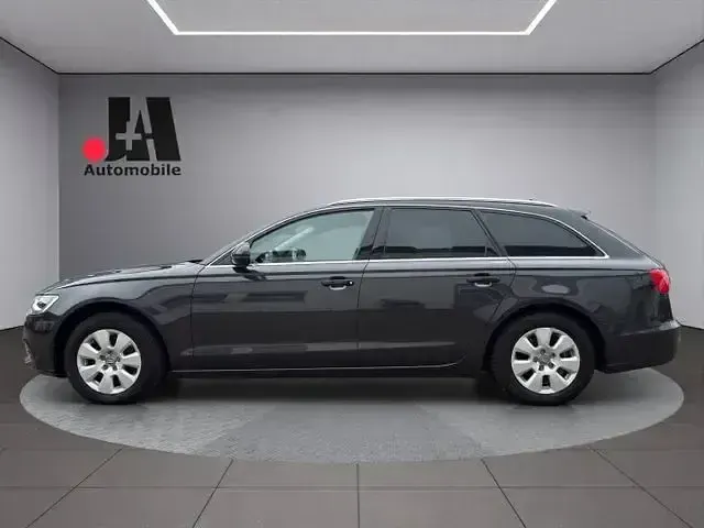 Gebraucht Audi A6 Comfort 177 PS (130 kW) 2012 Grau Kombi