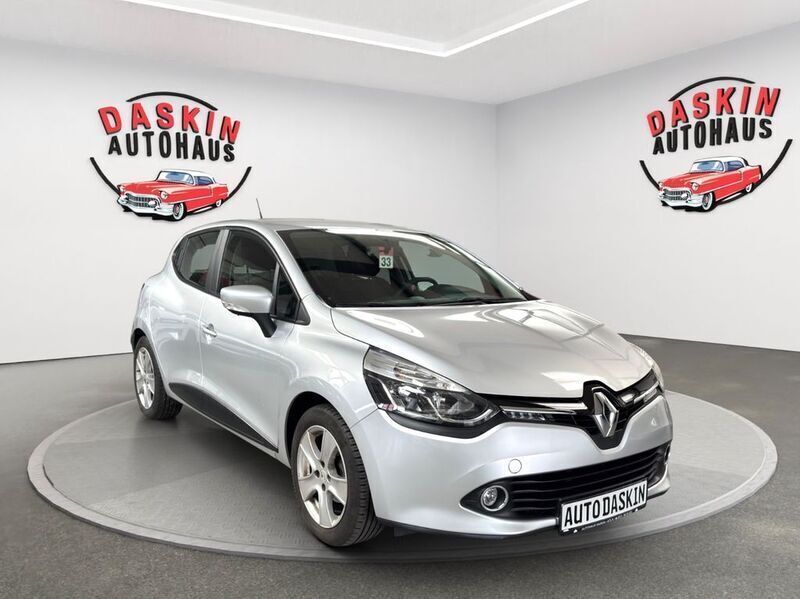 Silber Gebraucht 2017 Renault Clio IV LIMITED Kleinwagen | 9.700 € (Fairer Preis) - Bild 1/4