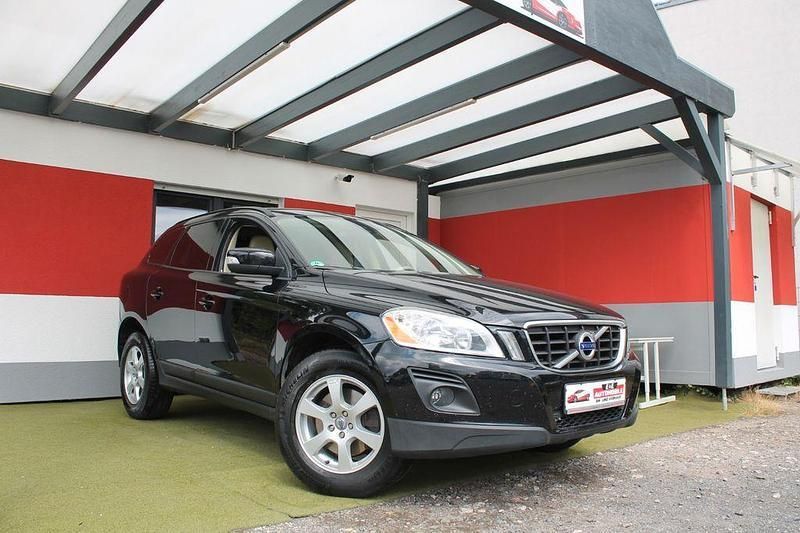 Gebraucht Volvo XC60 Kinetic 175 PS (128 kW) 2010 Schwarz SUV